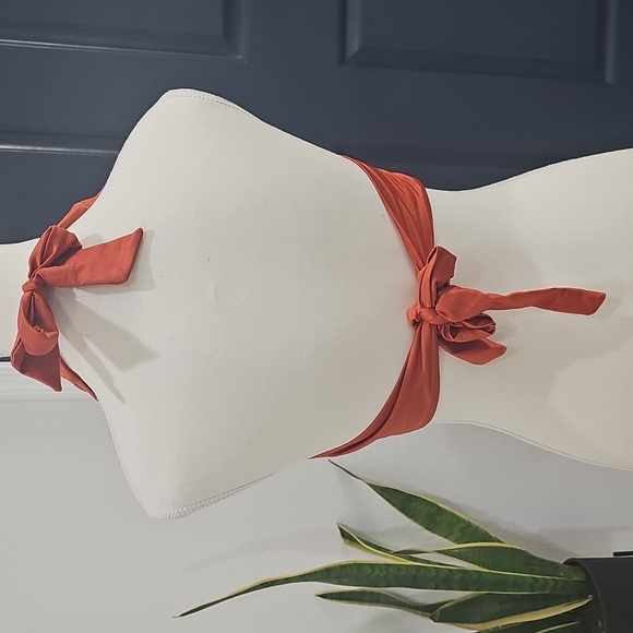 Chic Orange Halter Swimsuit - Picture 4 of 4